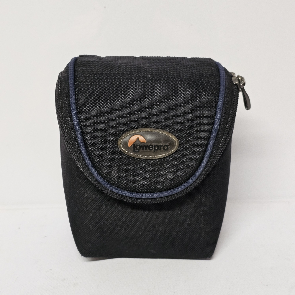Lowepro Compact Black Camera Case Pouch – Zipper Closure